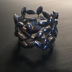 Tiffany and Co olive leaf ring wide